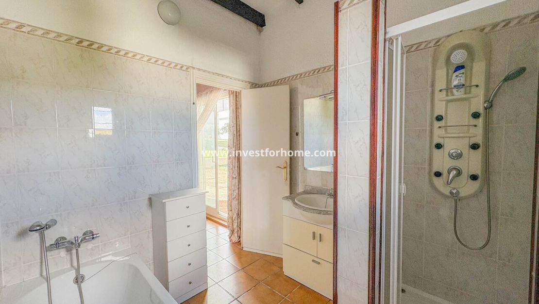 Sale - Villa - Torrevieja - Costa Blanca