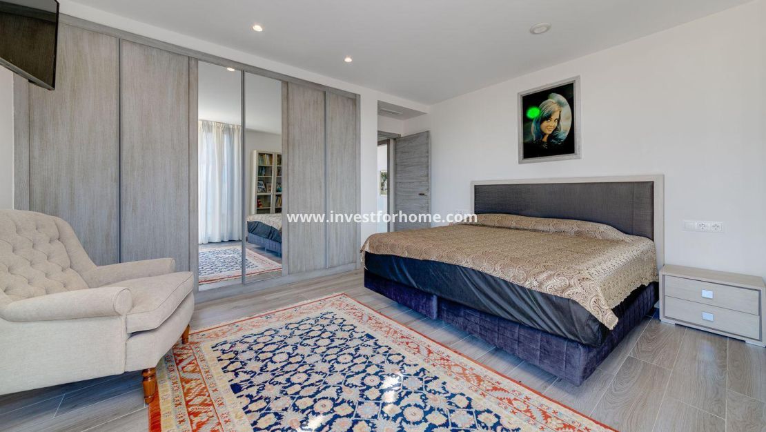 Sale - Villa - Torrevieja - Costa Blanca