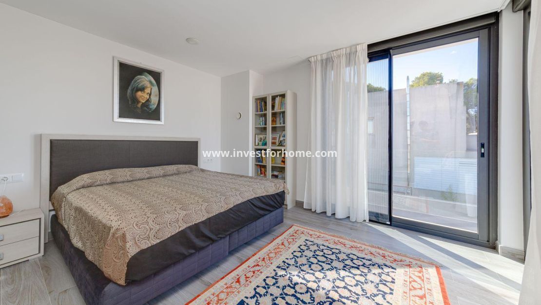 Sale - Villa - Torrevieja - Costa Blanca