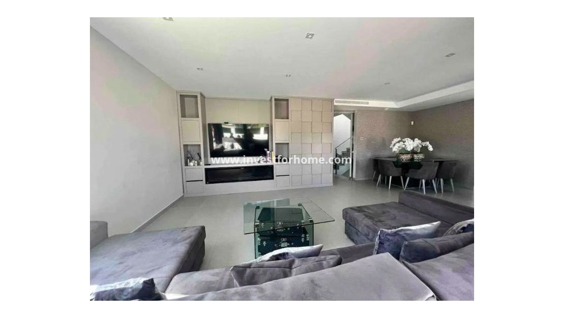 Sale - Villa - Torrevieja - Costa Blanca