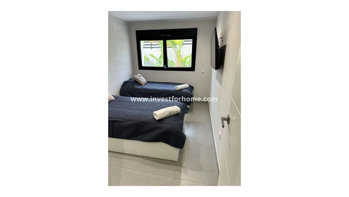 Sale - Villa - Torrevieja - Costa Blanca