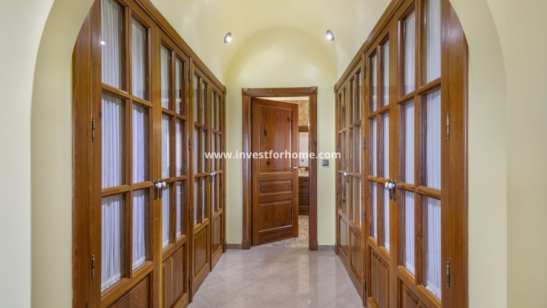 Sale - Villa - Torrevieja - Costa Blanca