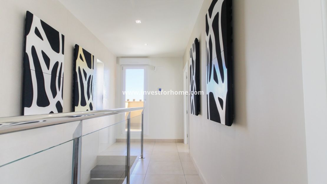 Sale - Villa - Torrevieja - Costa Blanca