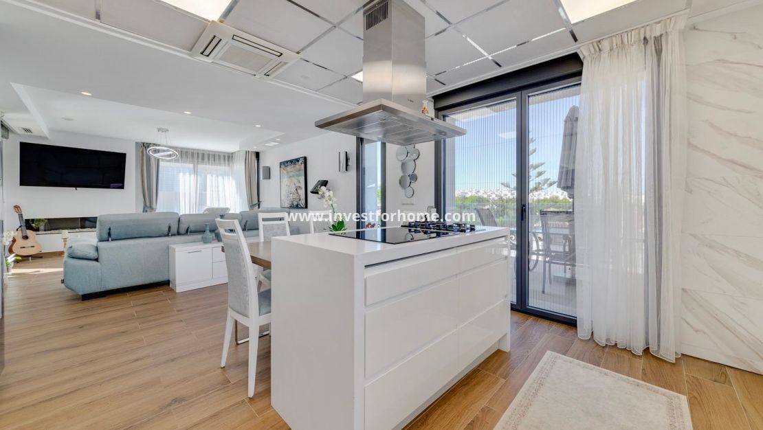 Sale - Villa - Torrevieja - Costa Blanca