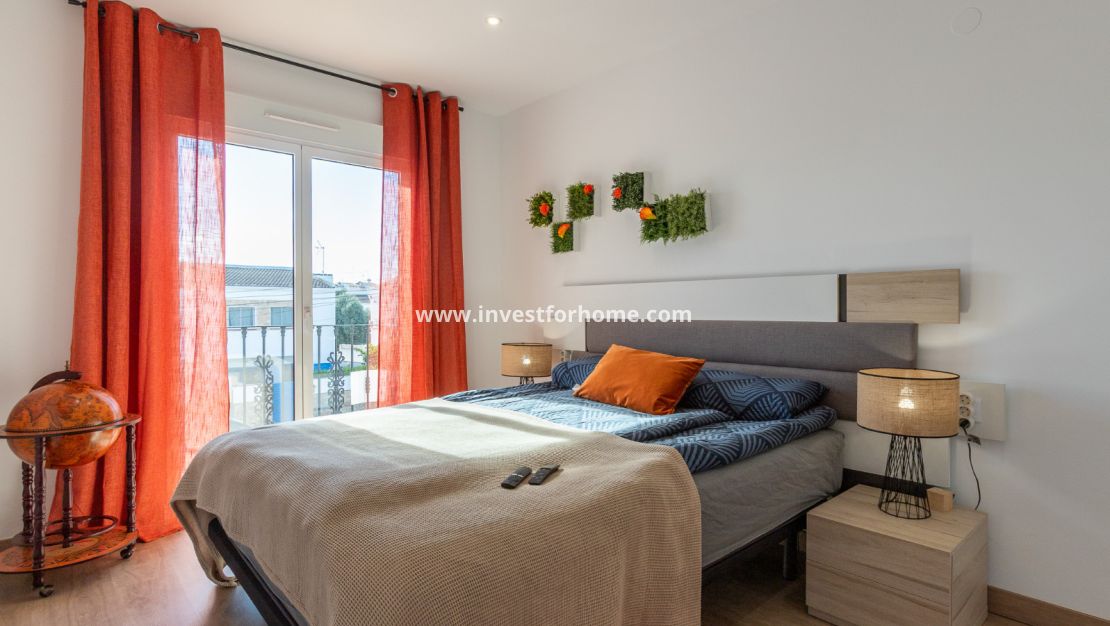 Sale - Villa - Torrevieja - Costa Blanca