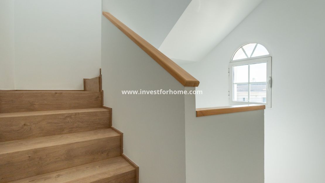 Sale - Villa - Torrevieja - Costa Blanca