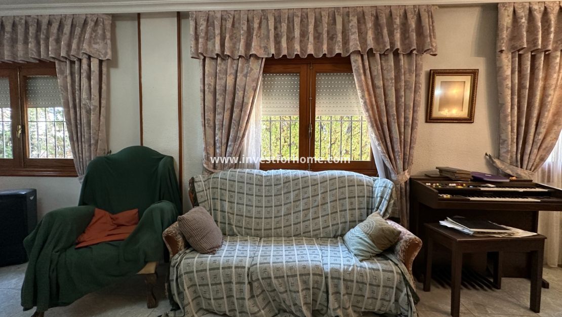 Sale - Villa - Torrevieja - Costa Blanca