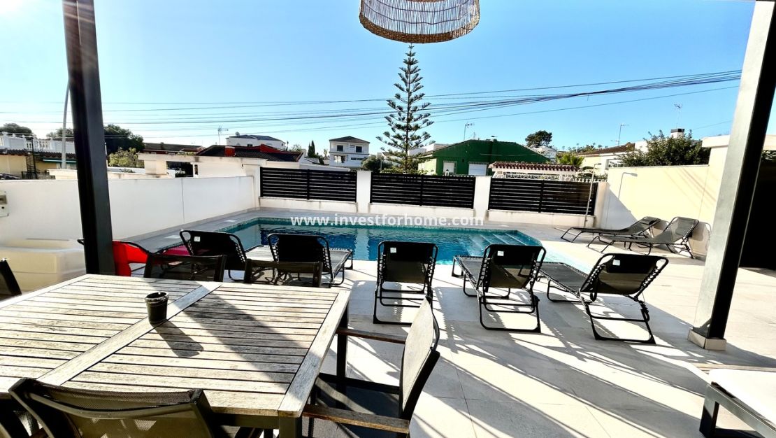 Sale - Villa - Torrevieja - Costa Blanca
