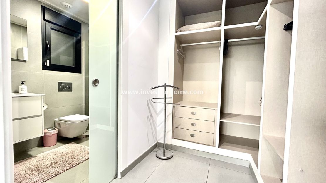 Sale - Villa - Torrevieja - Costa Blanca