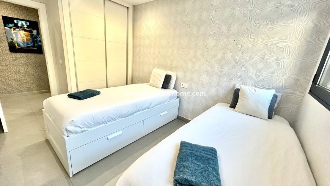 Sale - Villa - Torrevieja - Costa Blanca