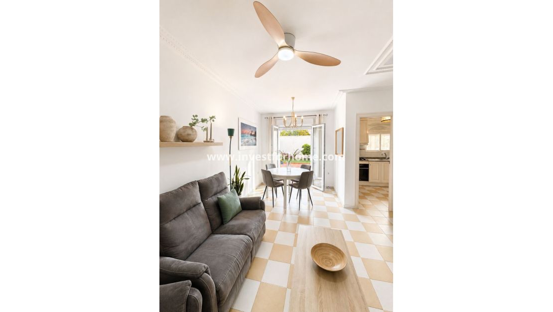Sale - Villa - Torrevieja - Costa Blanca