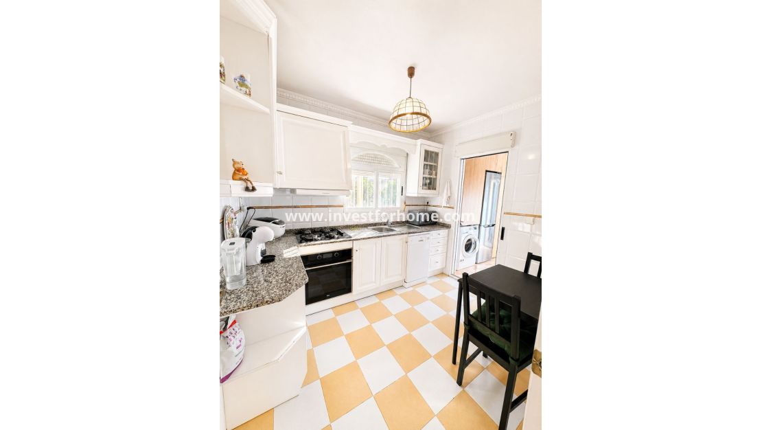 Sale - Villa - Torrevieja - Costa Blanca