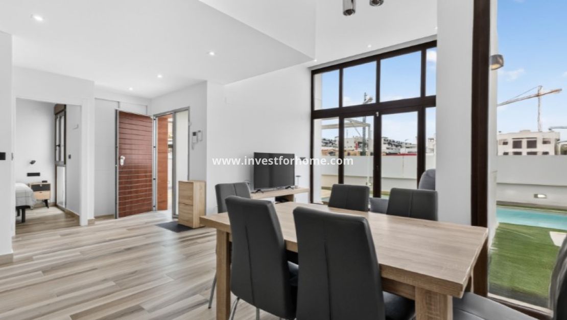 Sale - Villa - Torrevieja - Costa Blanca