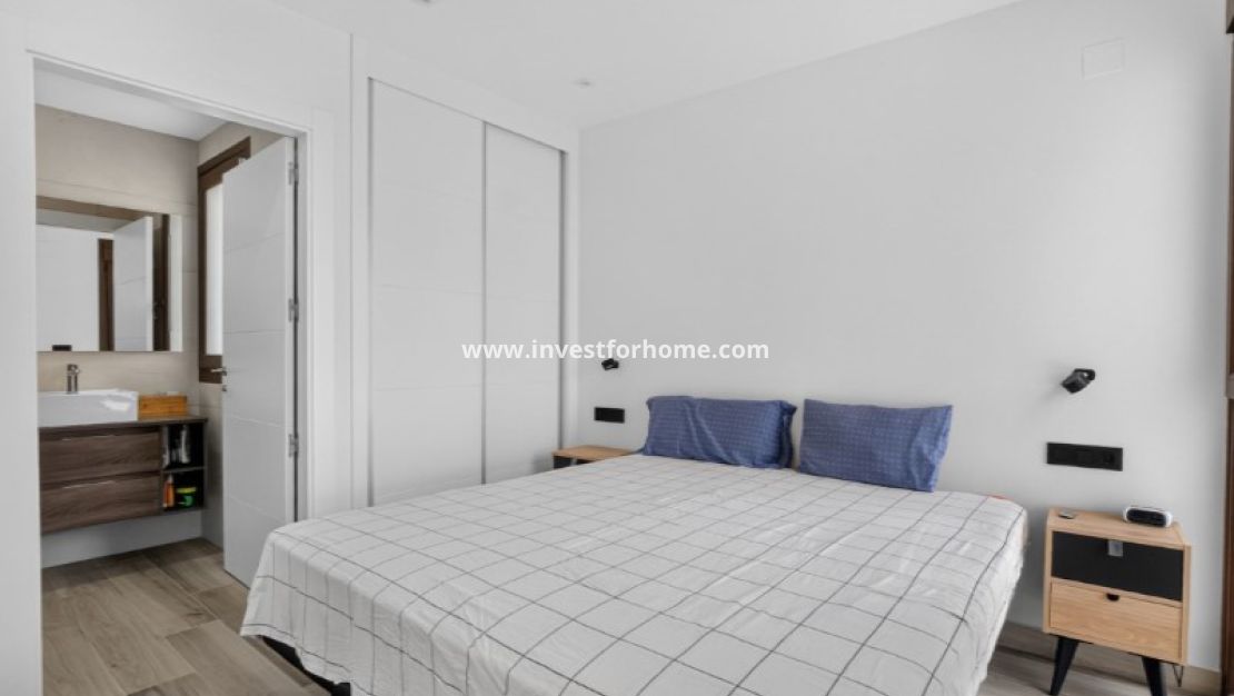 Sale - Villa - Torrevieja - Costa Blanca