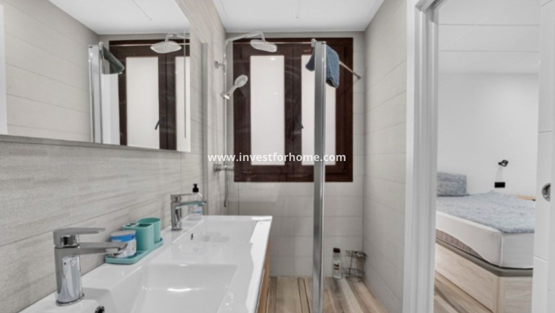 Sale - Villa - Torrevieja - Costa Blanca