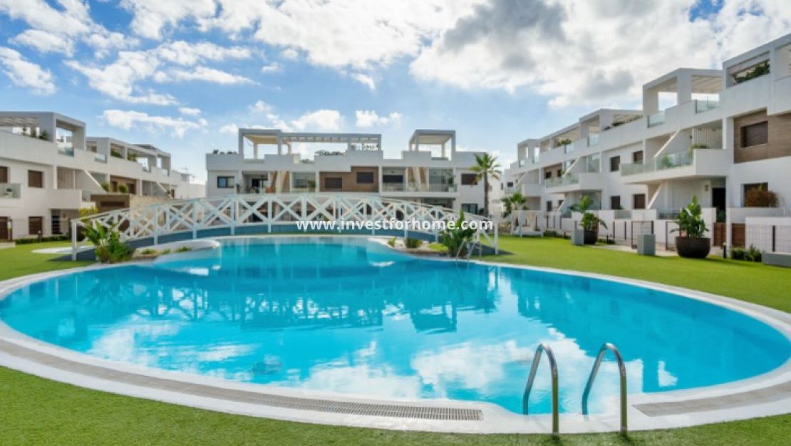 Sale - Villa - Torrevieja - Costa Blanca