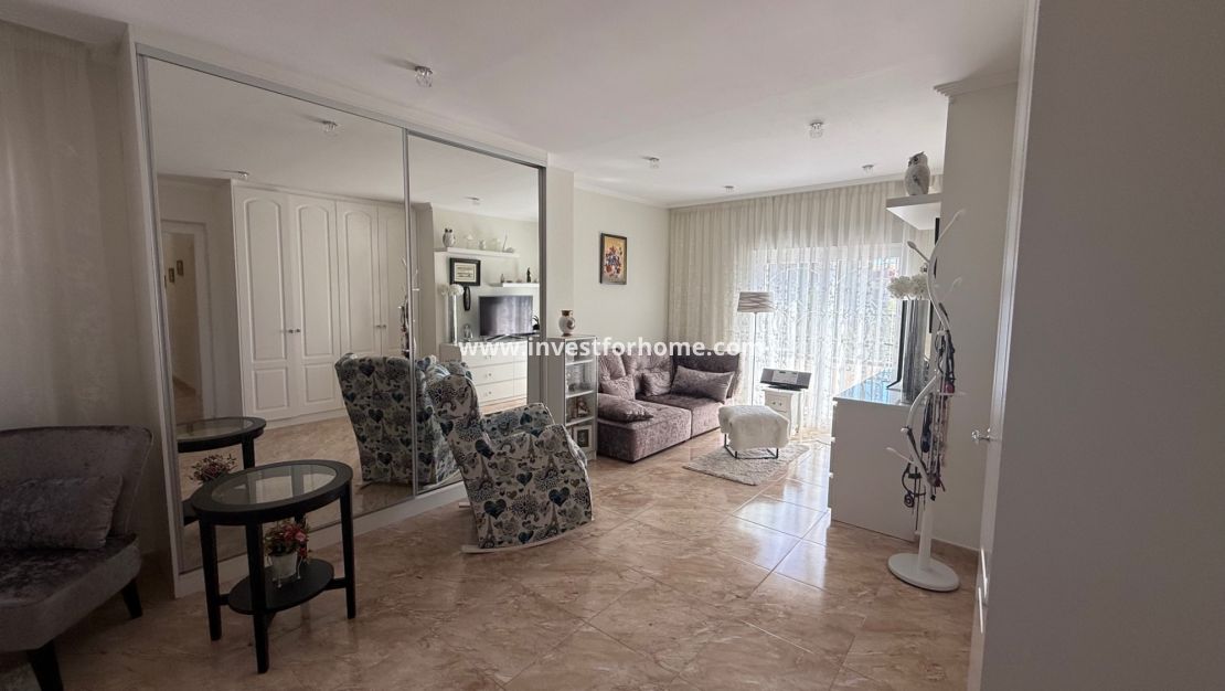 Sale - Villa - Torrevieja - Costa Blanca