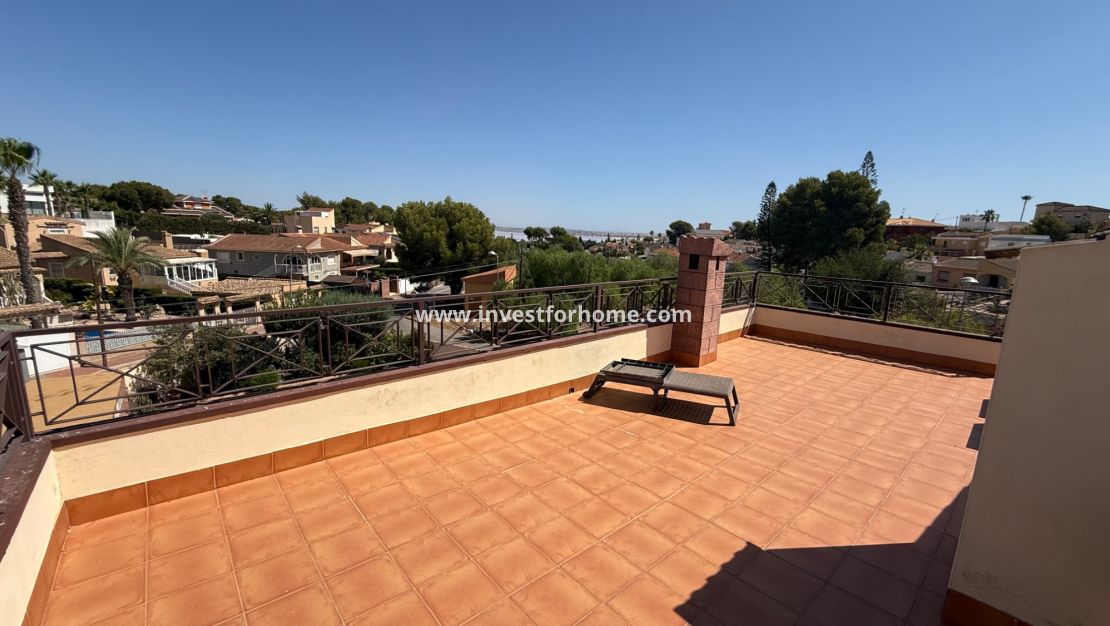 Sale - Villa - Torrevieja - Costa Blanca