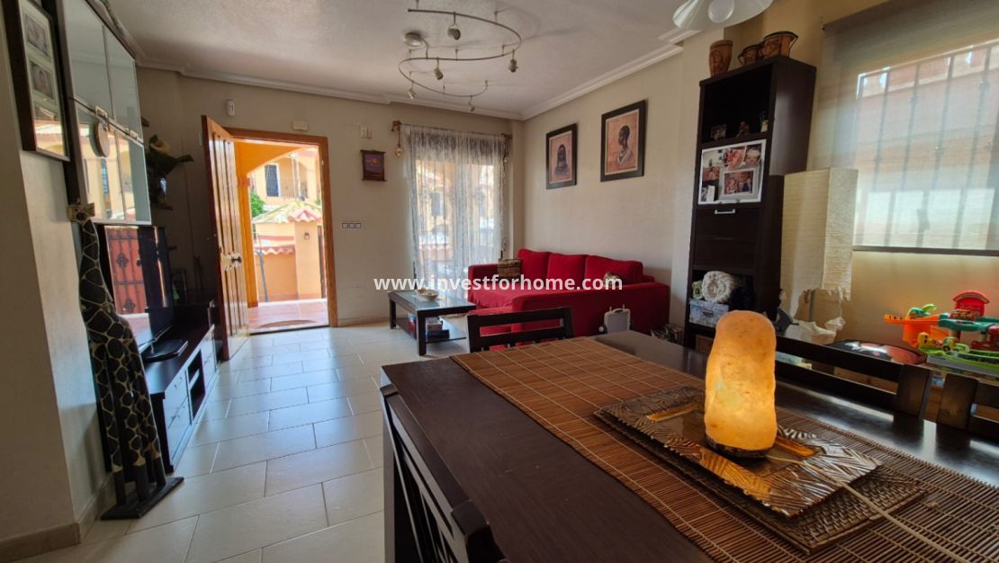 Sale - Villa - Torrevieja - Costa Blanca
