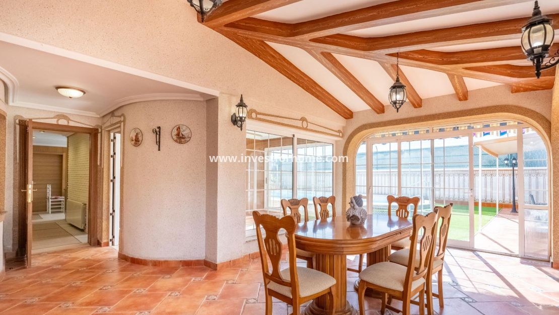 Sale - Villa - Torrevieja - El Chaparral