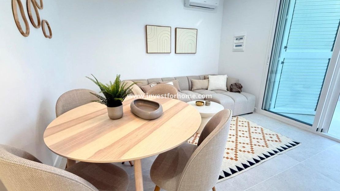 Sale - Villa - Torrevieja - El Chaparral