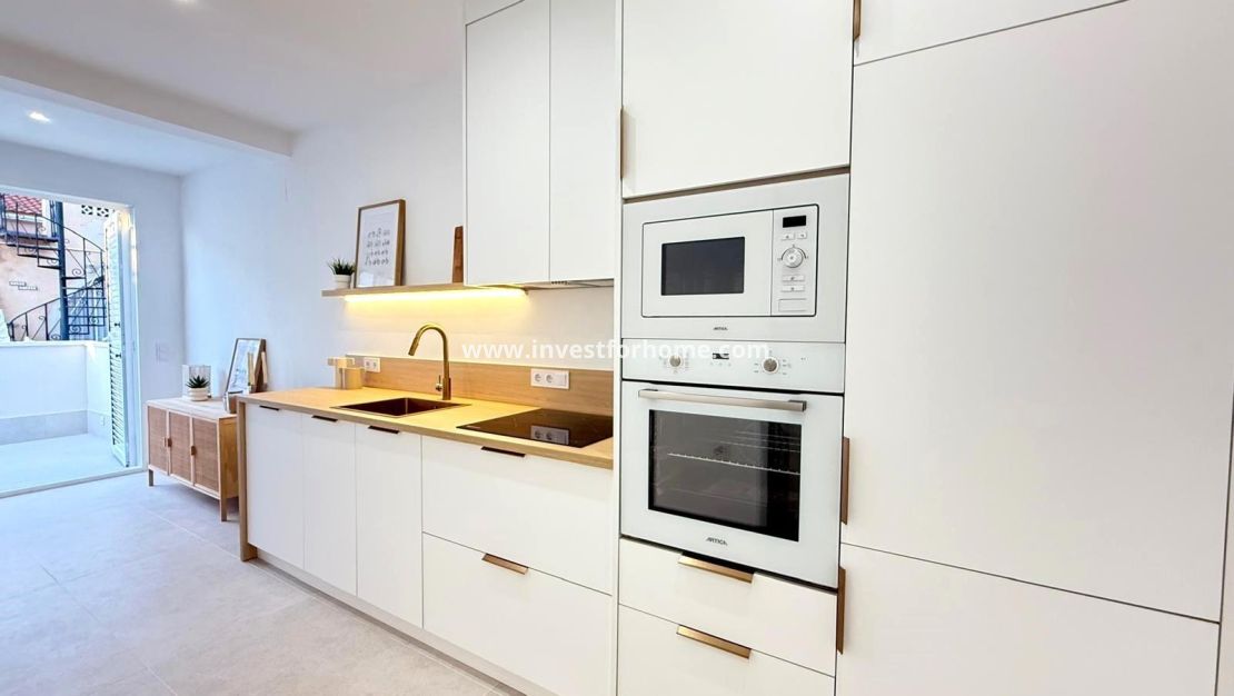 Sale - Villa - Torrevieja - El Chaparral