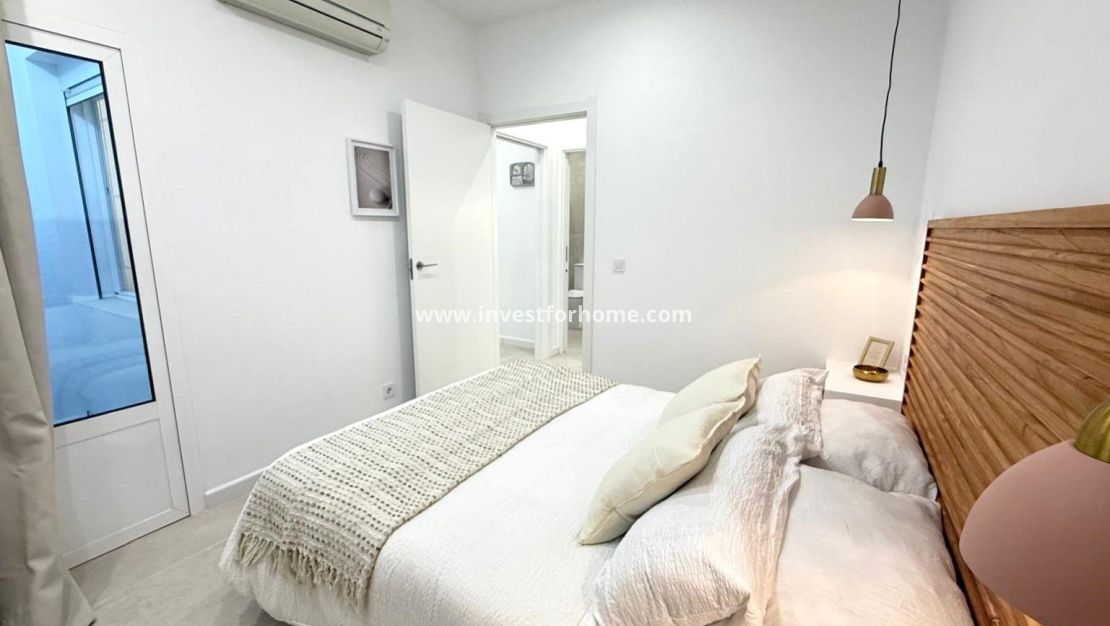 Sale - Villa - Torrevieja - El Chaparral