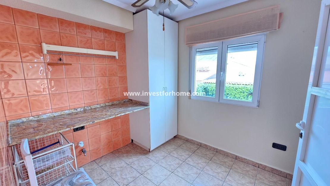 Sale - Villa - Torrevieja - El Chaparral