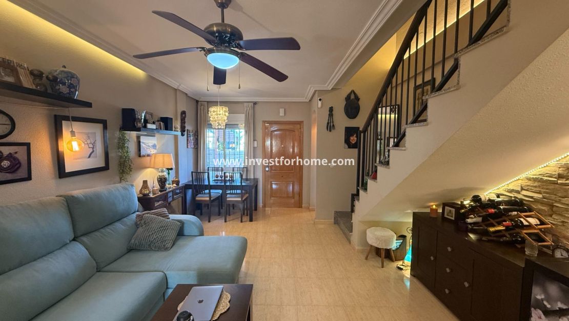 Sale - Villa - Torrevieja - El Limonar