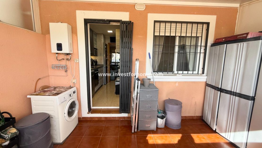 Sale - Villa - Torrevieja - El Limonar