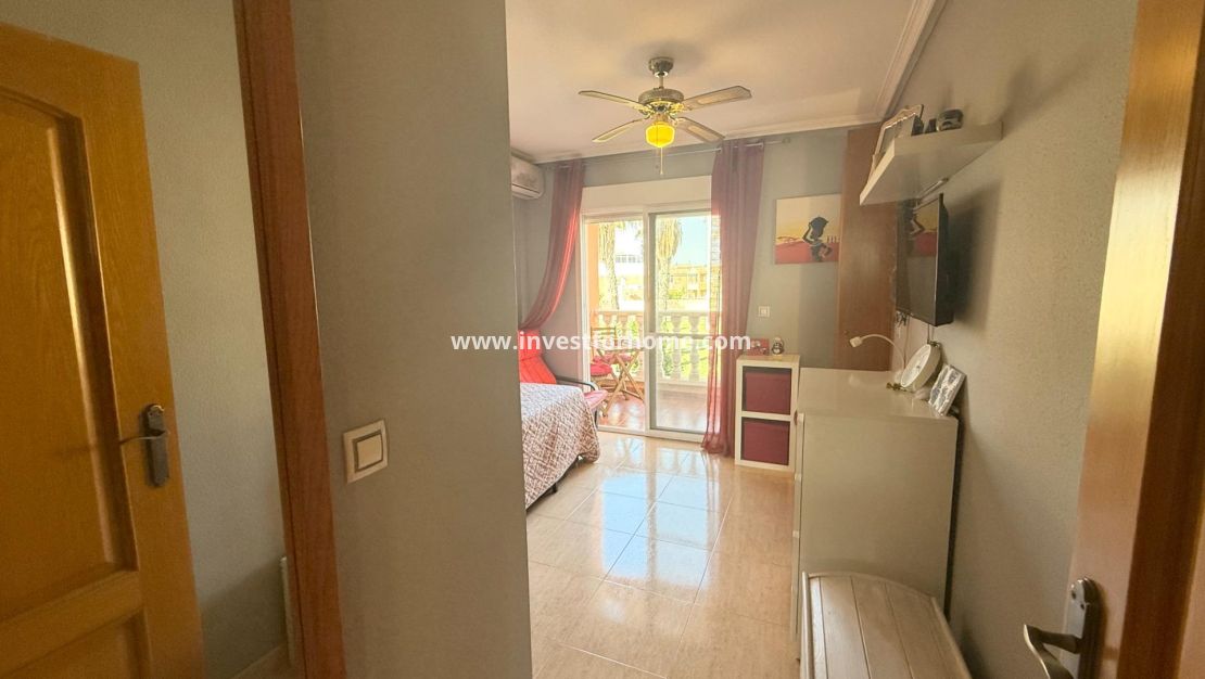 Sale - Villa - Torrevieja - El Limonar
