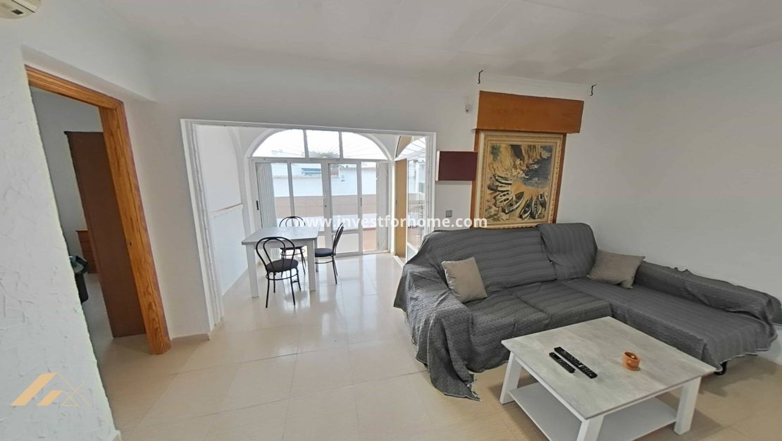 Sale - Villa - Torrevieja - La Siesta-El Chaparral