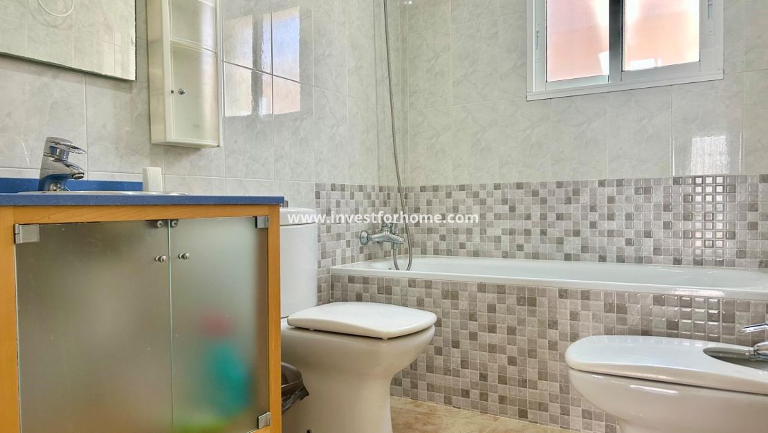 Sale - Villa - Torrevieja - La Siesta-El Chaparral