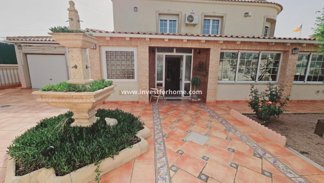 Sale - Villa - Torrevieja - La Siesta - El Salado - Torreta