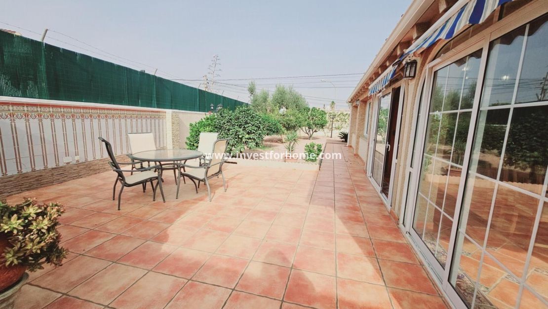 Sale - Villa - Torrevieja - La Siesta - El Salado - Torreta