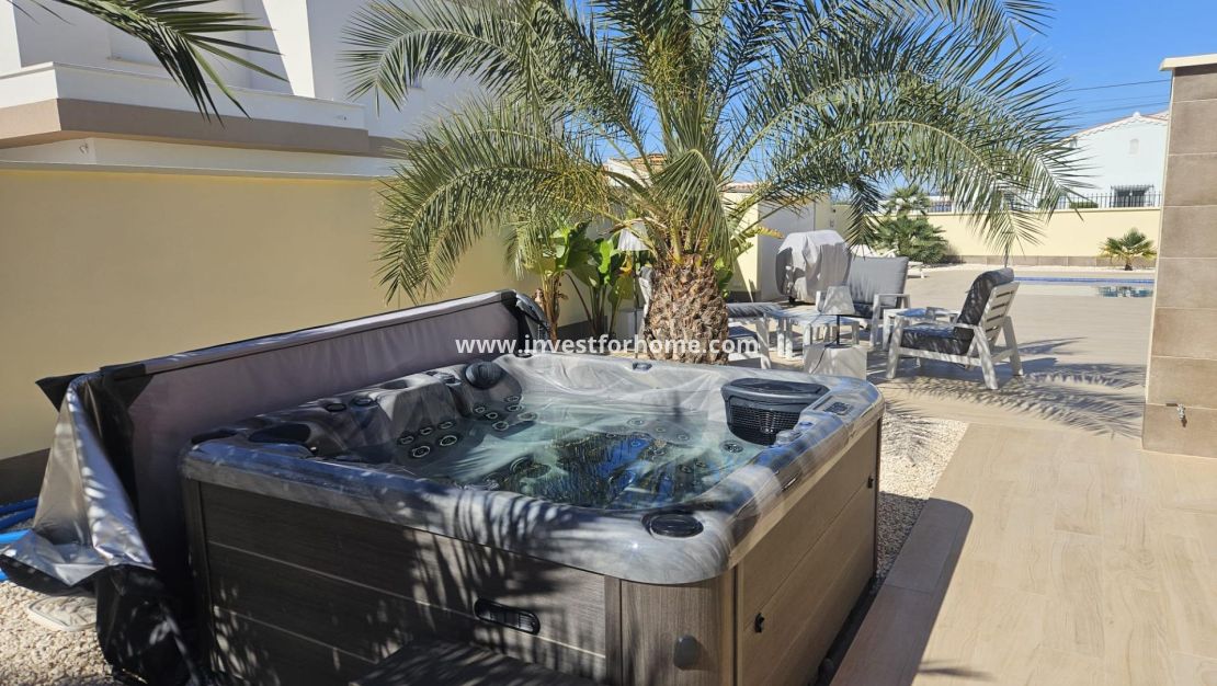 Sale - Villa - Torrevieja - La Siesta - El Salado - Torreta