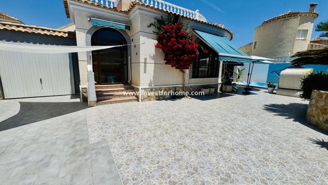Sale - Villa - Torrevieja - La Siesta - El Salado - Torreta