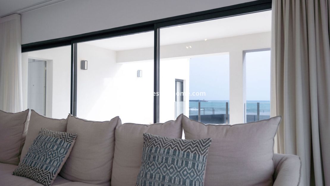 Sale - Villa - Torrevieja - La Valeta