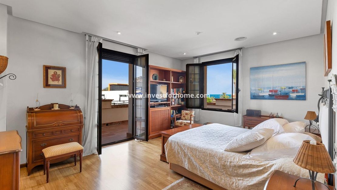 Sale - Villa - Torrevieja - La Veleta