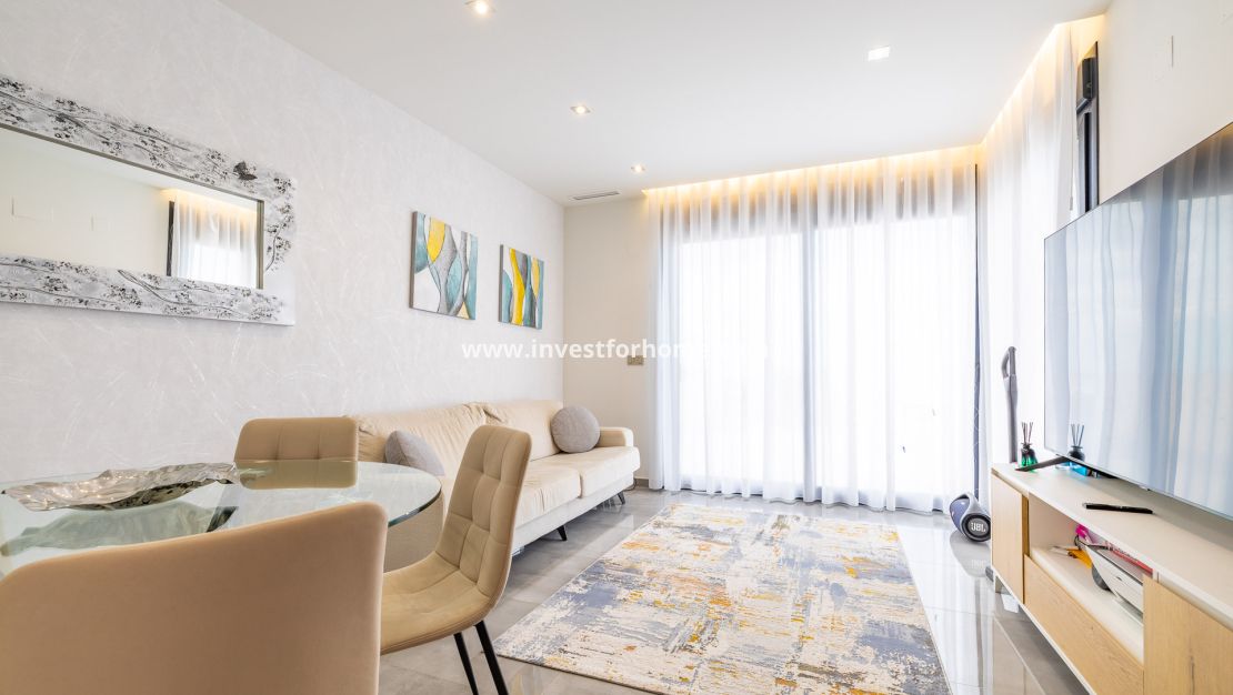 Sale - Villa - Torrevieja - Los Altos