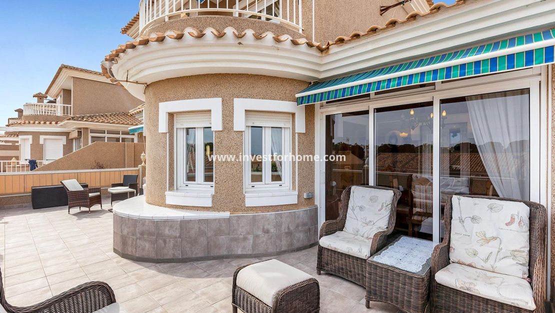 Sale - Villa - Torrevieja - Los Balcones - Los Altos Del Edén