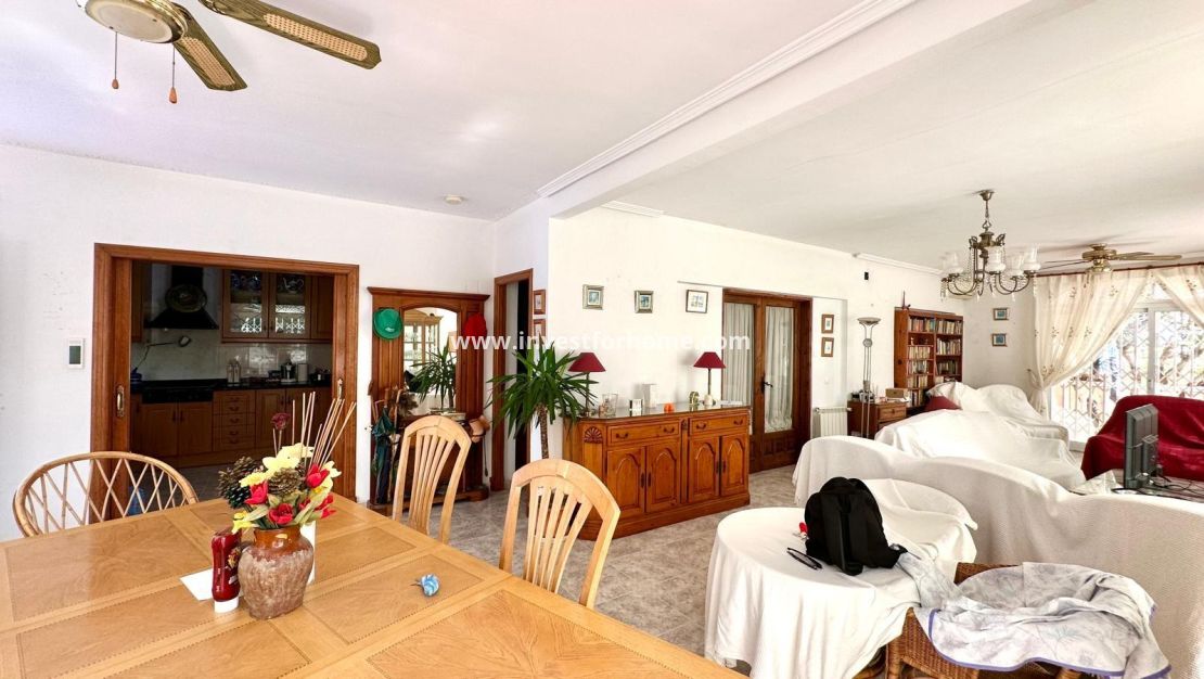 Sale - Villa - Torrevieja - Los Balcones - Los Altos Del Edén