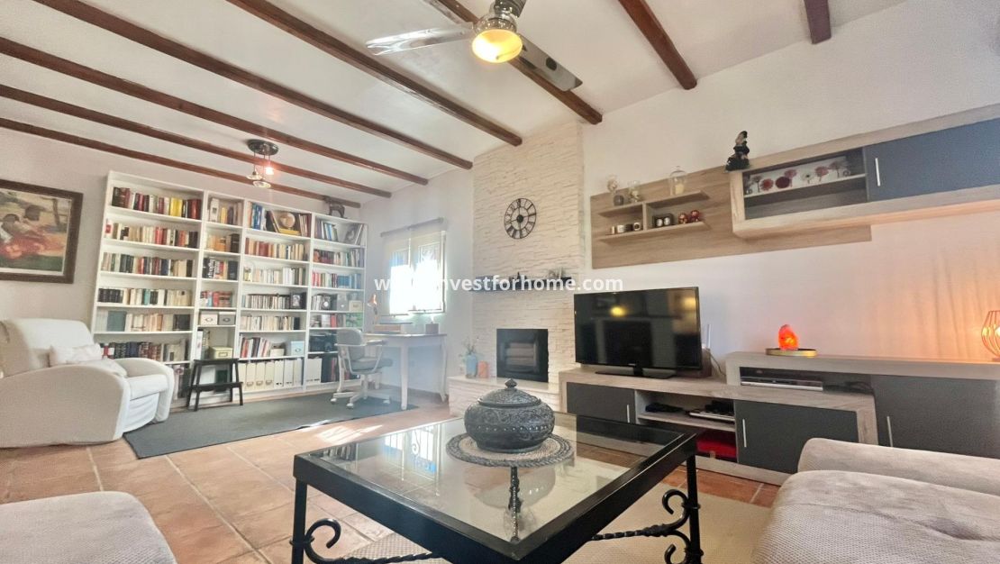 Sale - Villa - Torrevieja - Los Balcones - Los Altos Del Edén