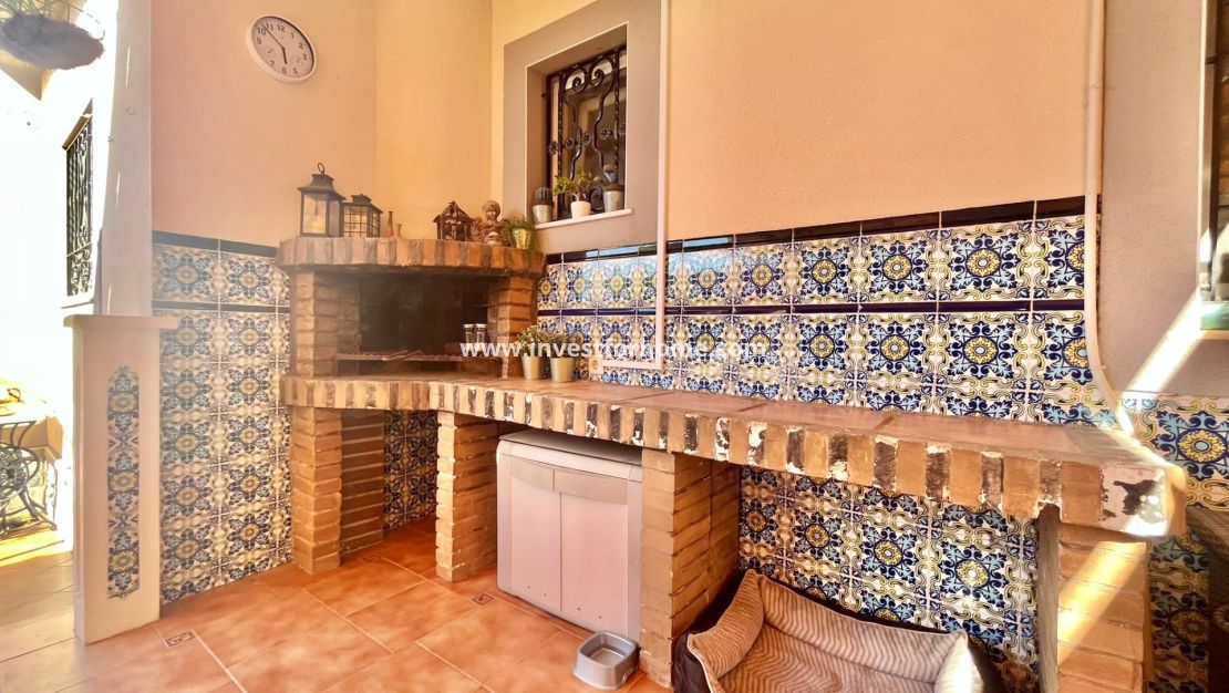 Sale - Villa - Torrevieja - Los Balcones - Los Altos Del Edén