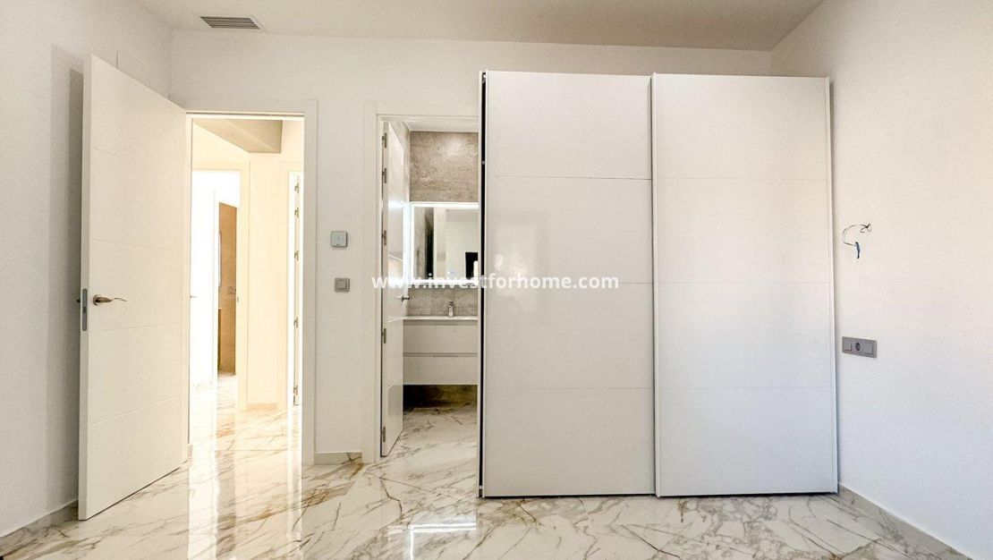 Sale - Villa - Torrevieja - Los Balcones - Los Altos Del Edén