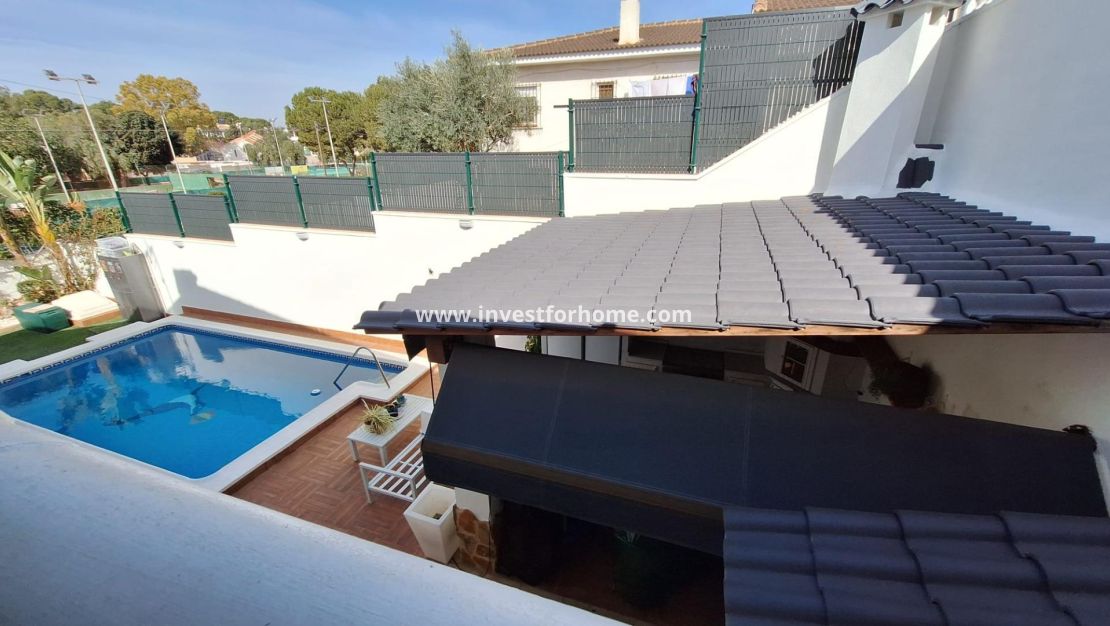 Sale - Villa - Torrevieja - Los Balcones - Los Altos Del Edén
