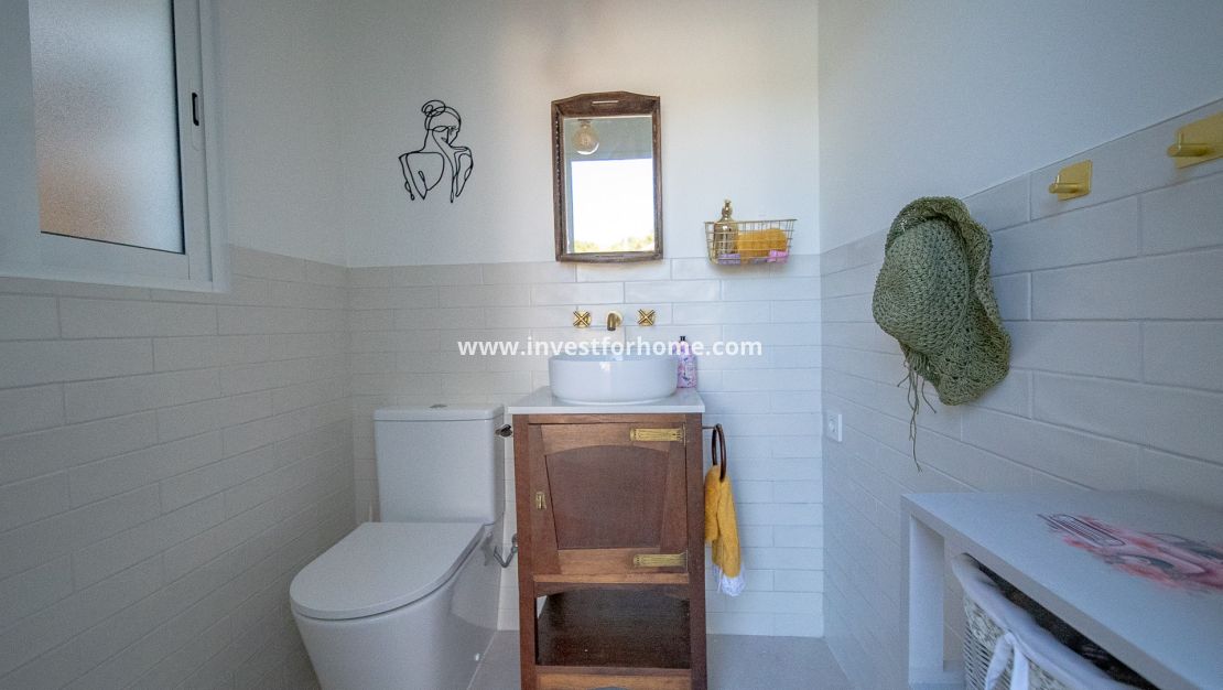 Sale - Villa - Torrevieja - Los Balcones