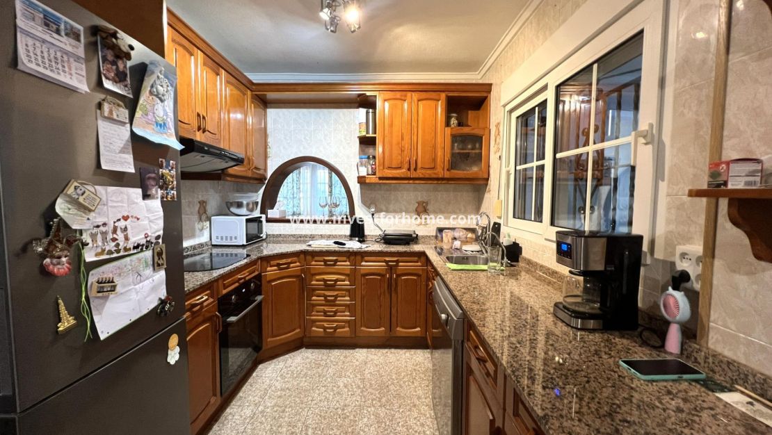 Sale - Villa - Torrevieja - Los Balcones