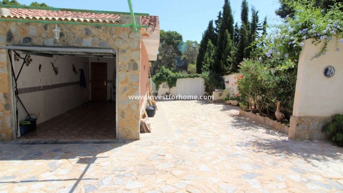 Sale - Villa - Torrevieja - Los Balcones