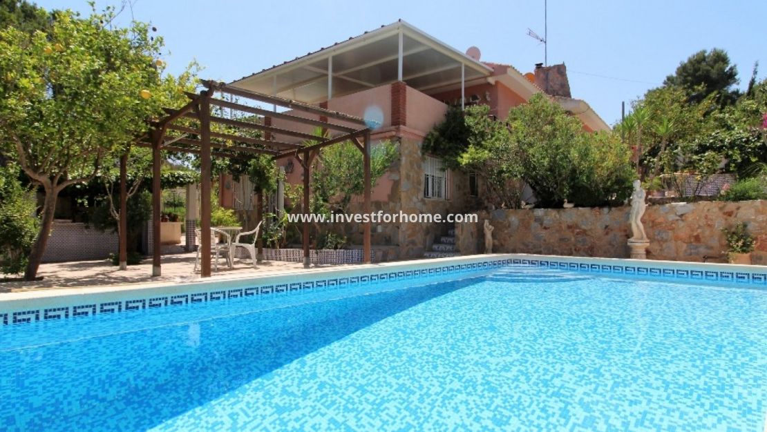 Sale - Villa - Torrevieja - Los Balcones
